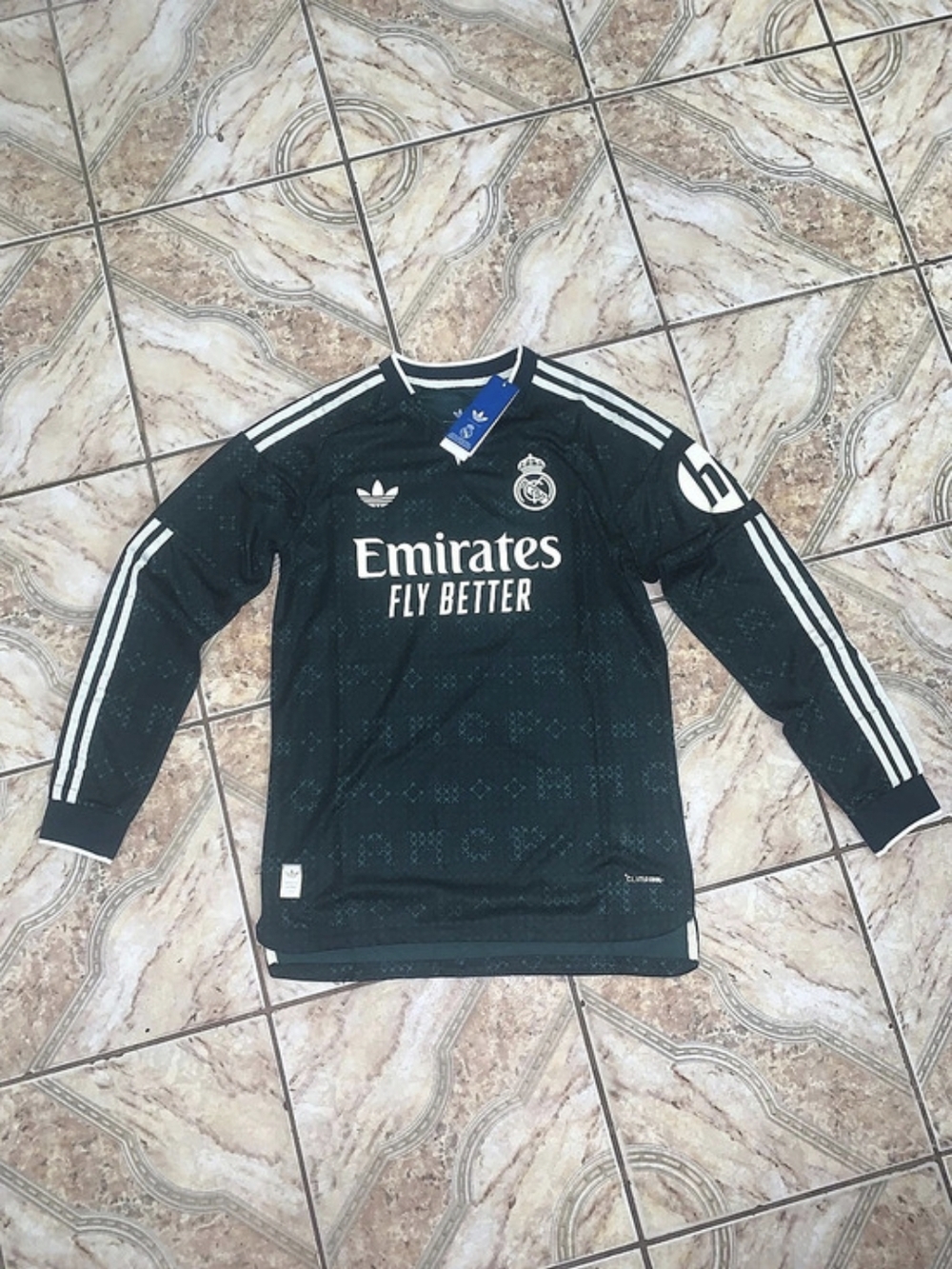adidas Originals Real Madrid 2026/27 Long Sleeve Player Jersey Size M